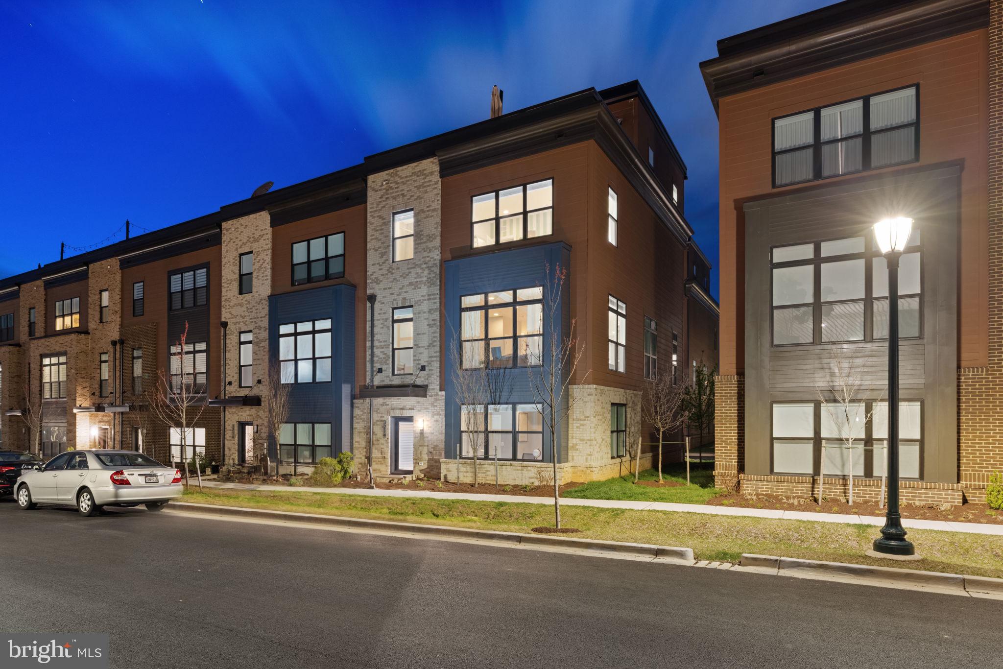 TOWER OAKS - Residential