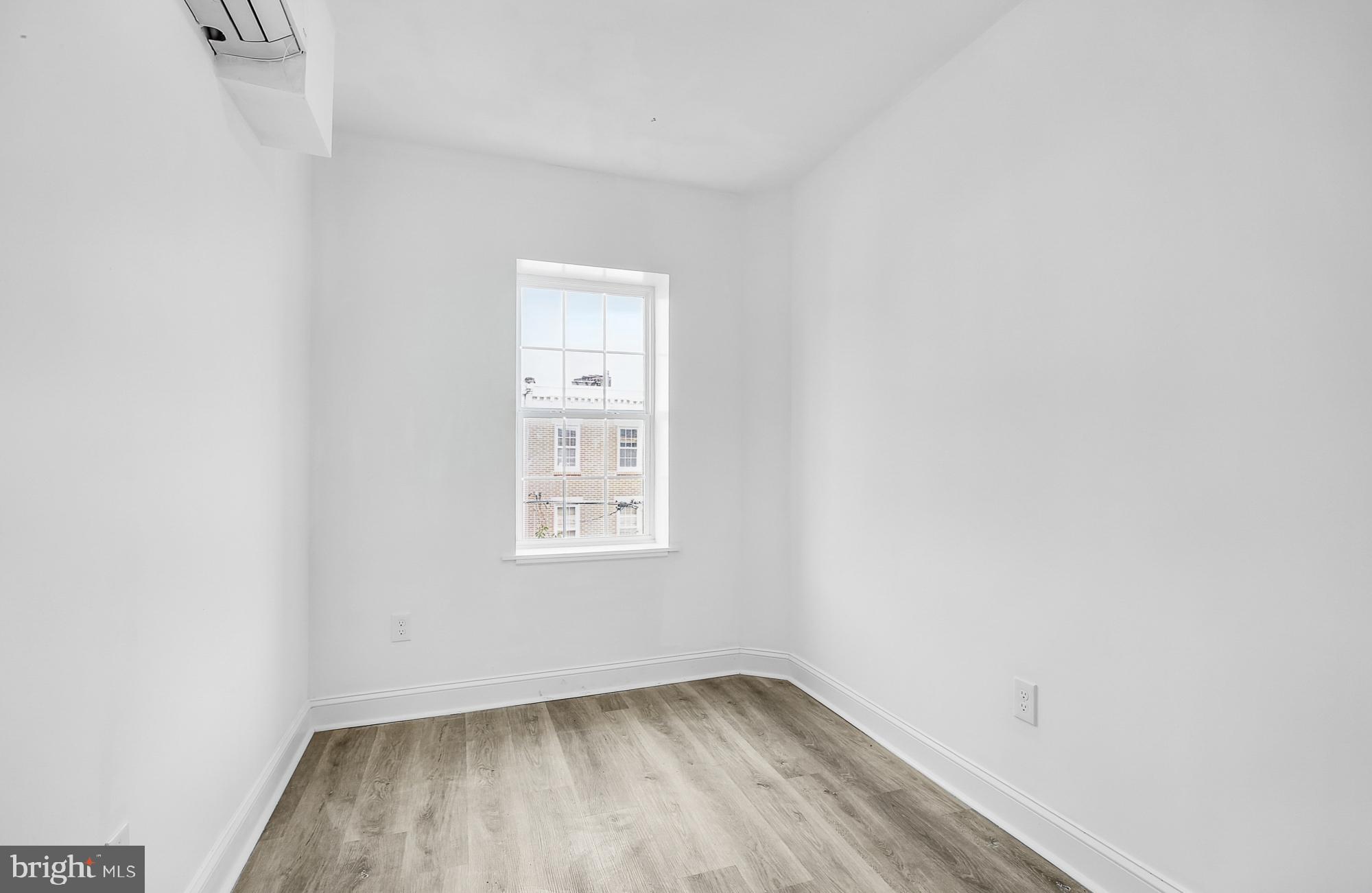 EAST KENSINGTON - Residential Lease