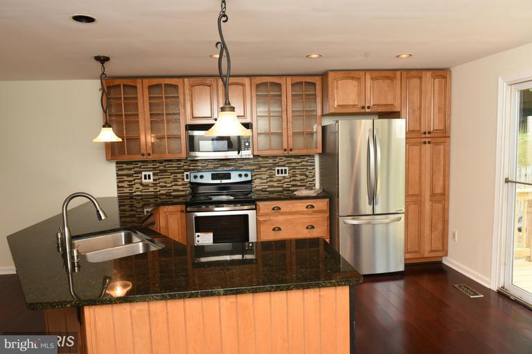 NEWINGTON FOREST - Residential Lease