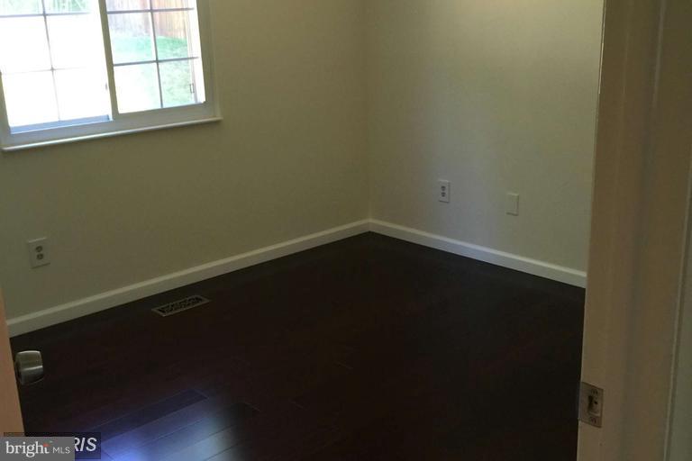 NEWINGTON FOREST - Residential Lease