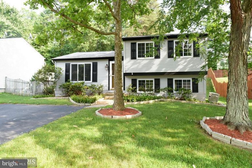 Show  anytime!! Recently remodeled house! new kitchen with stainless steel appliances & granite * new deck off of the kitchen, new water heater, new hard wood floors all over the house, new bathrooms, finished storage space, new paint interior and exterior, no sign in the property