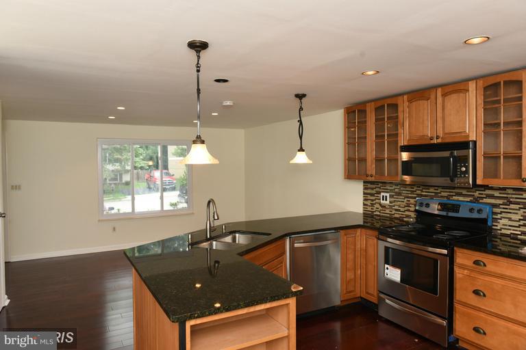 NEWINGTON FOREST - Residential Lease