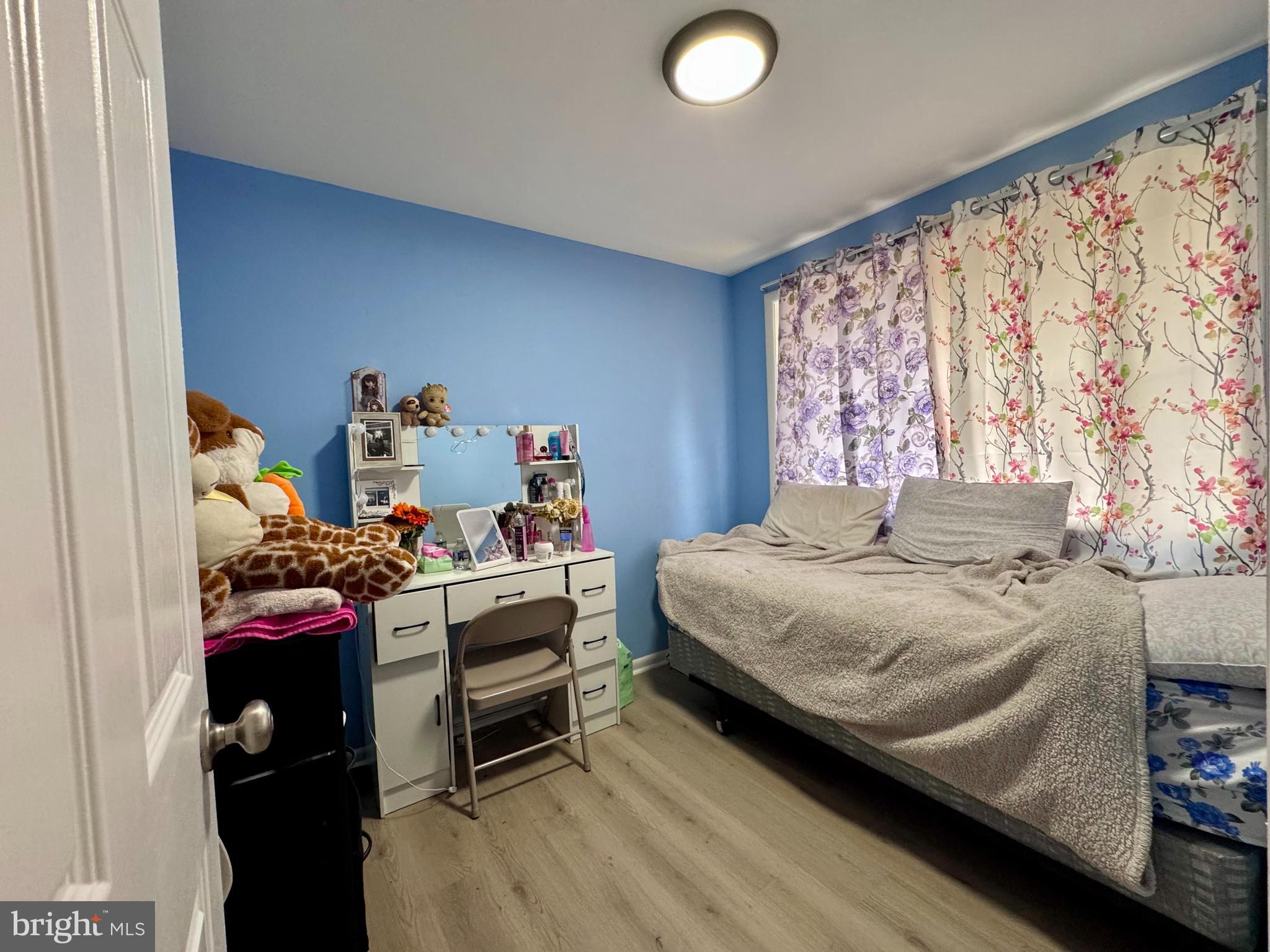 COLUMBIA KNOLL - Residential