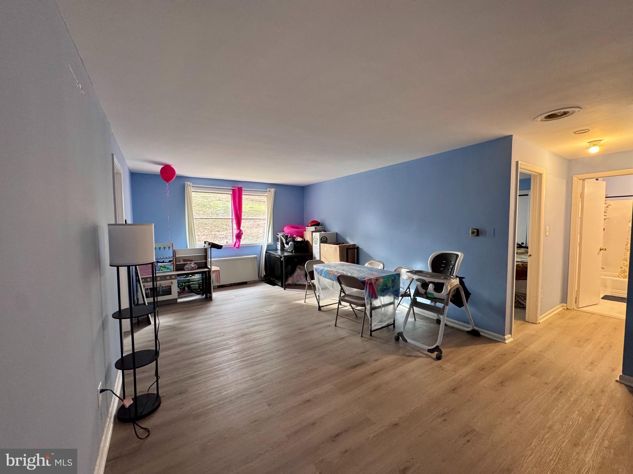 COLUMBIA KNOLL - Residential