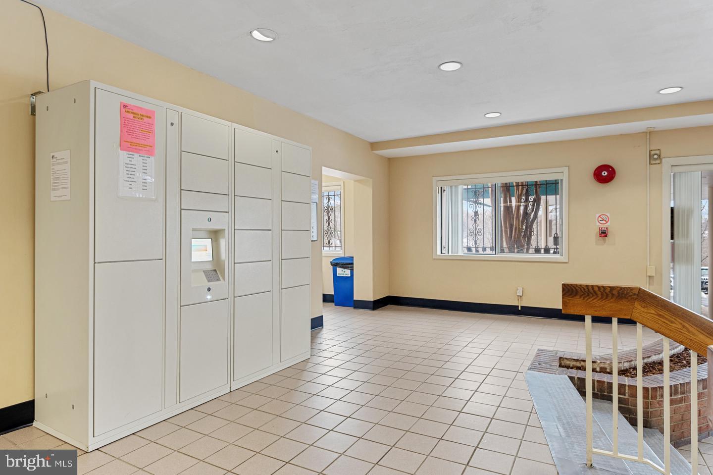 COLUMBIA KNOLL - Residential