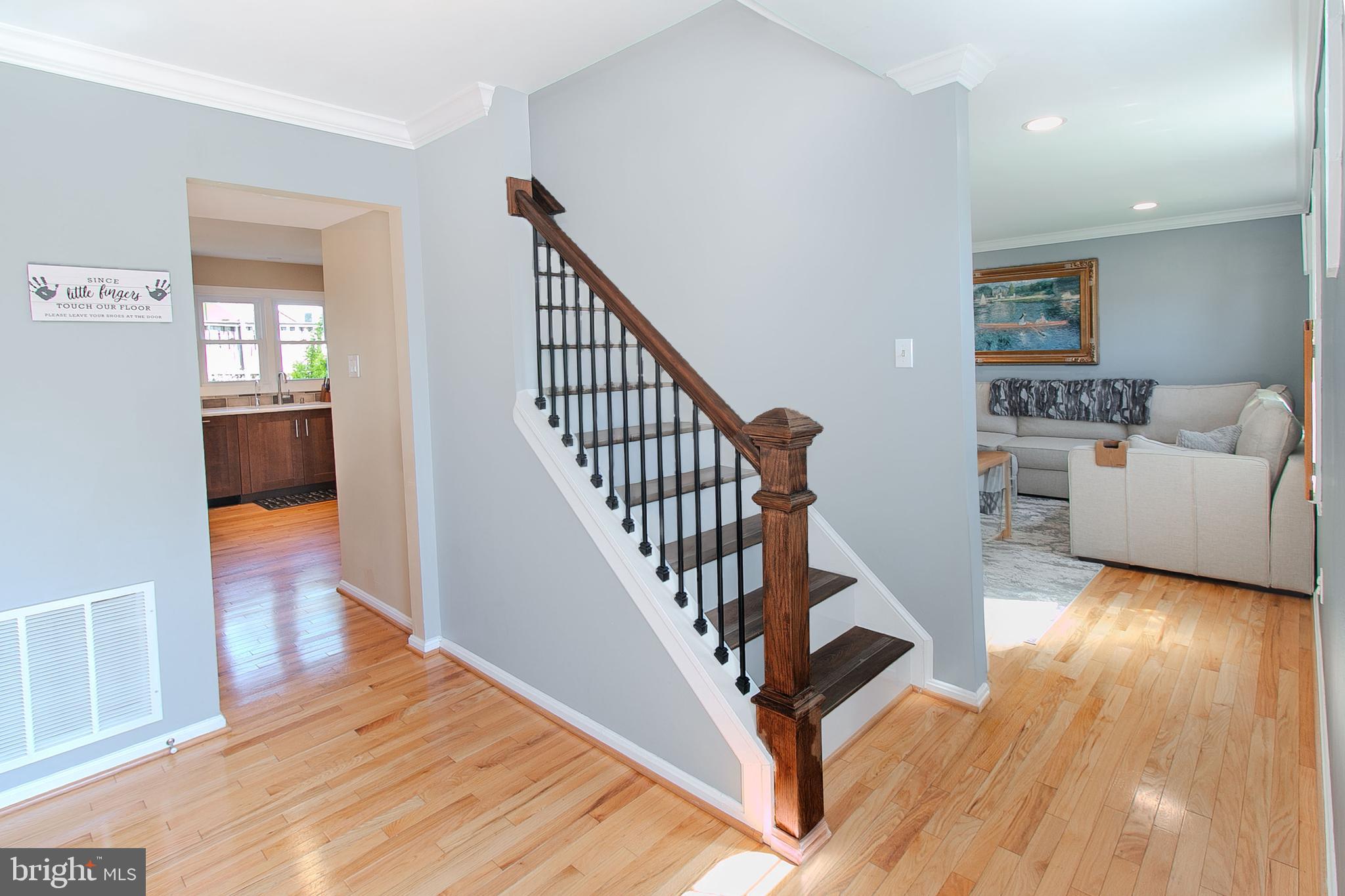 KINGSTON CHASE - Residential