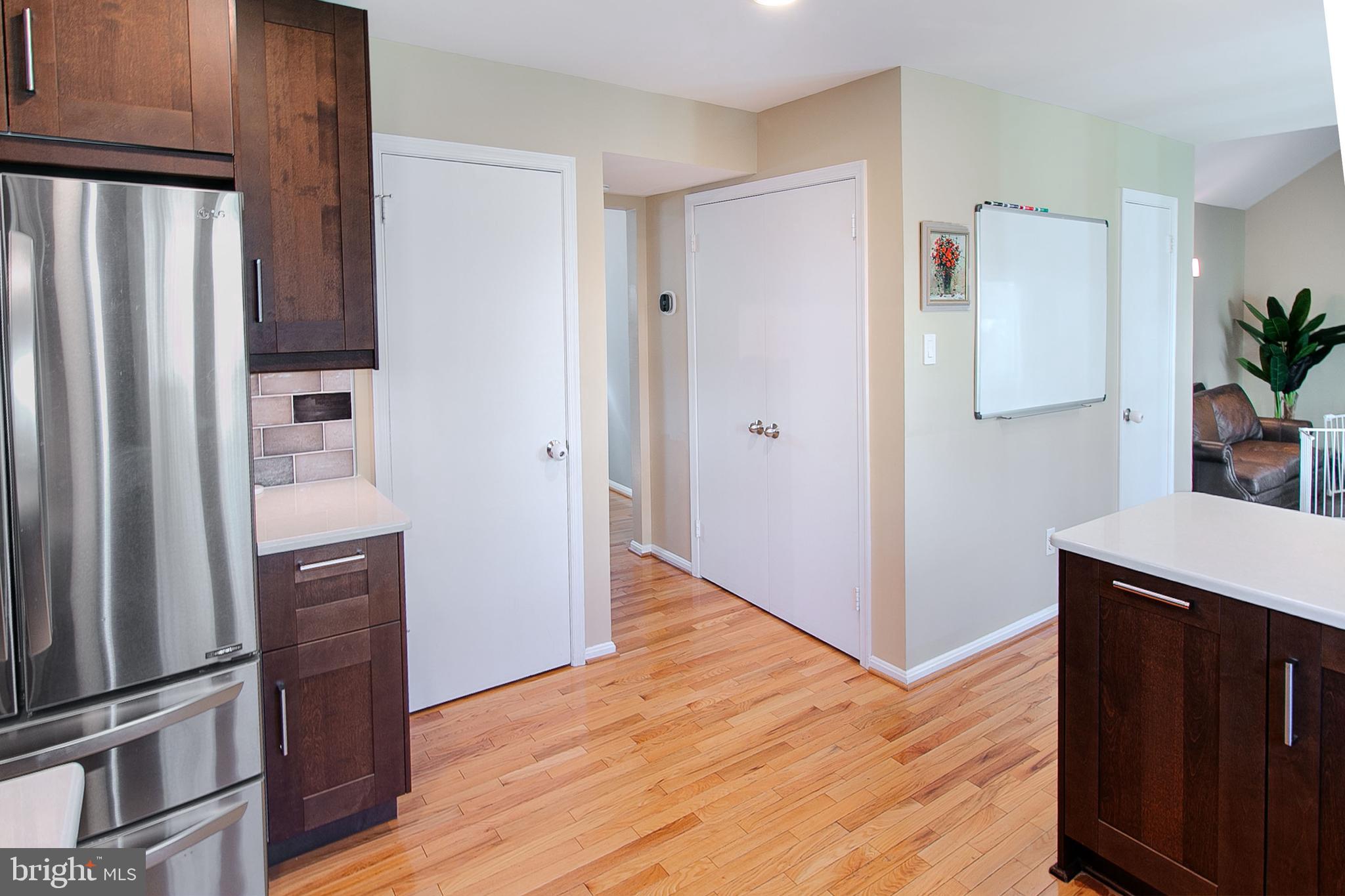 KINGSTON CHASE - Residential