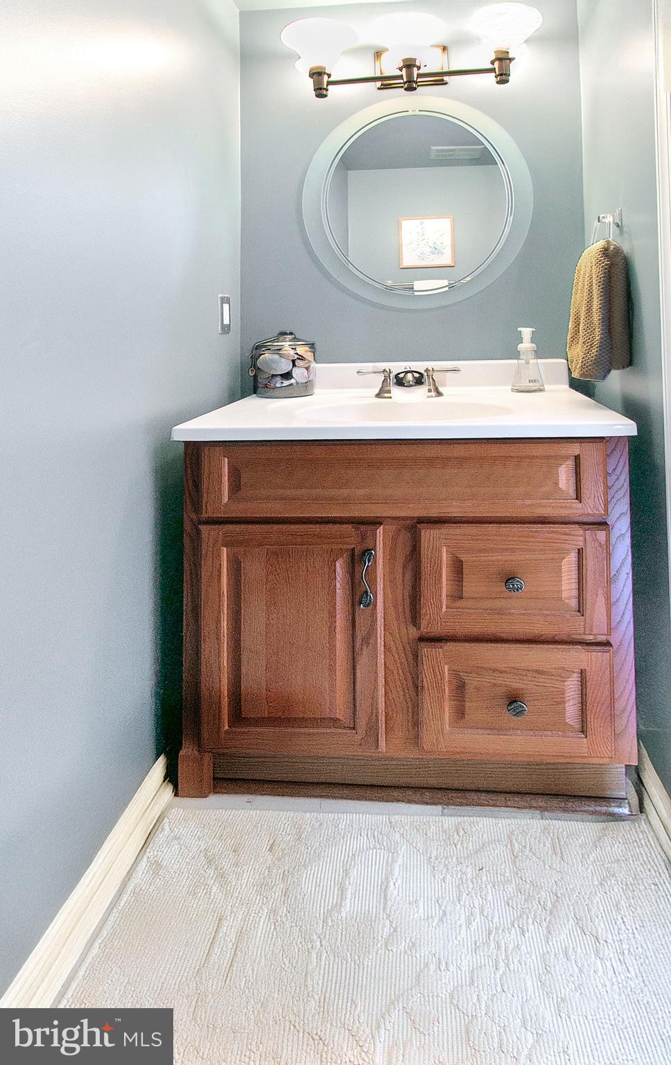 KINGSTON CHASE - Residential