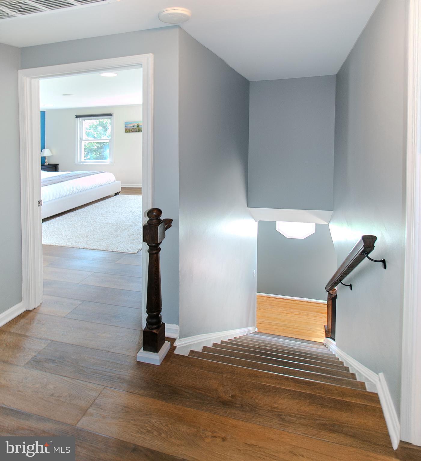 KINGSTON CHASE - Residential