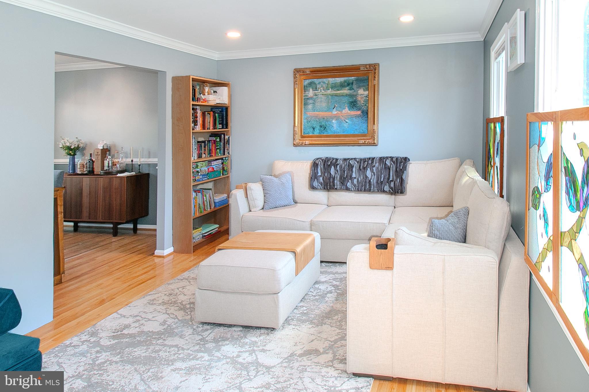 KINGSTON CHASE - Residential