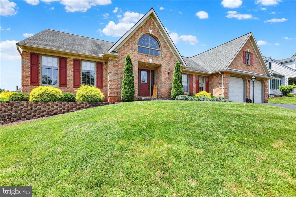 Photo of 1277 Harvest Drive, DENVER, PA 17517 (MLS # PALA2072576)