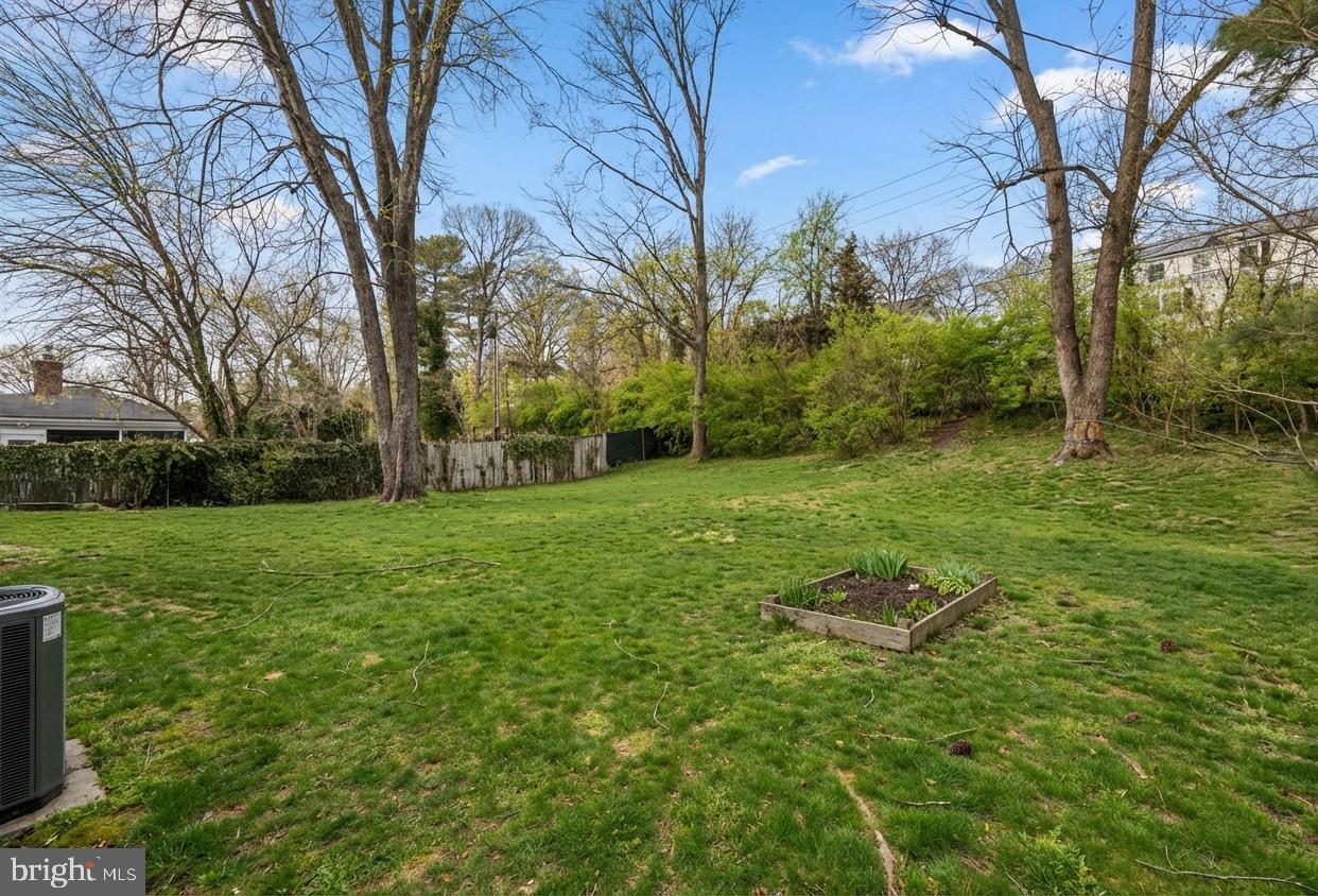 MEADOWBROOK AT BELAIR - Residential