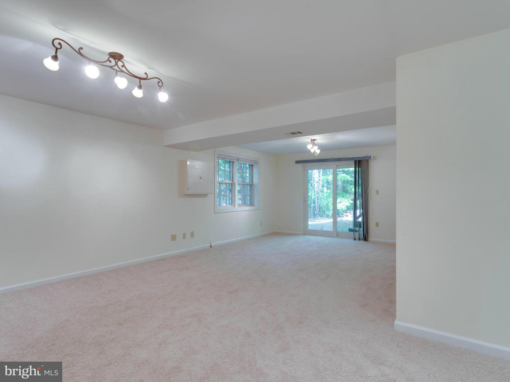 LAKE RIDGE - Residential Lease