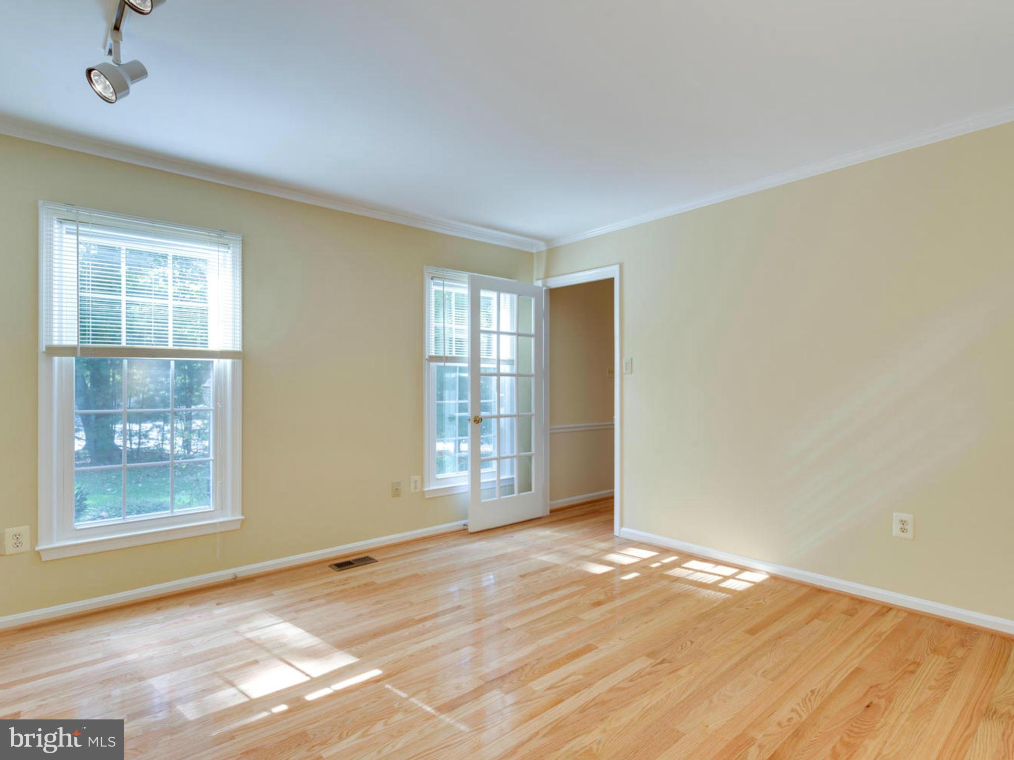 LAKE RIDGE - Residential Lease