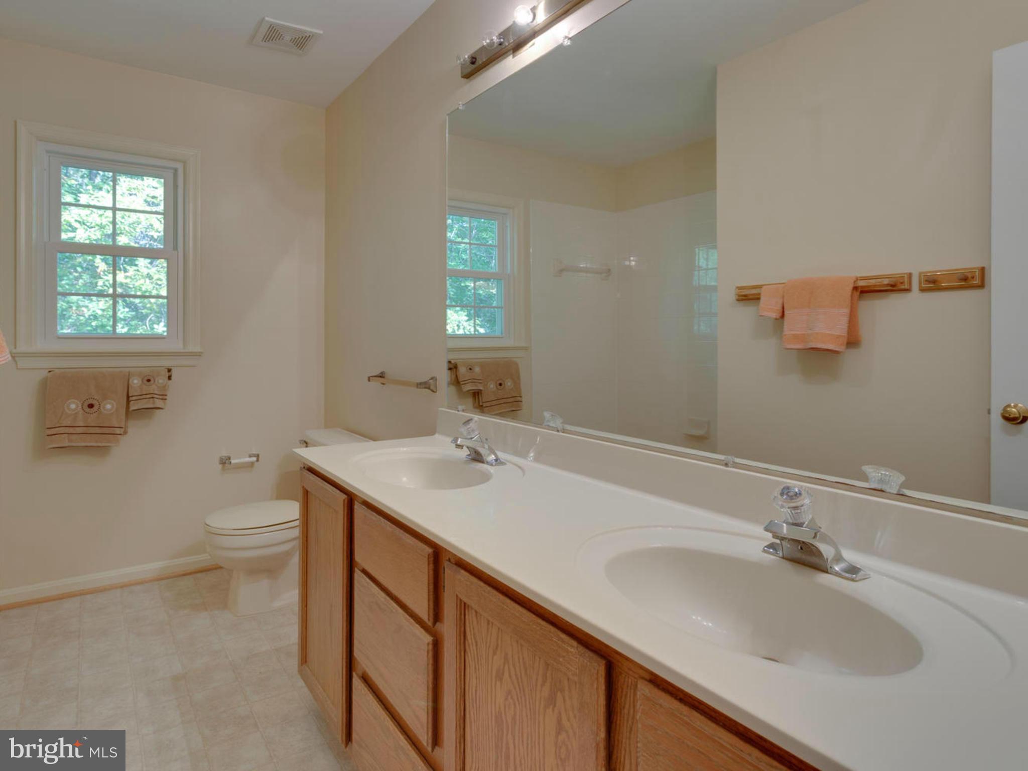 LAKE RIDGE - Residential Lease