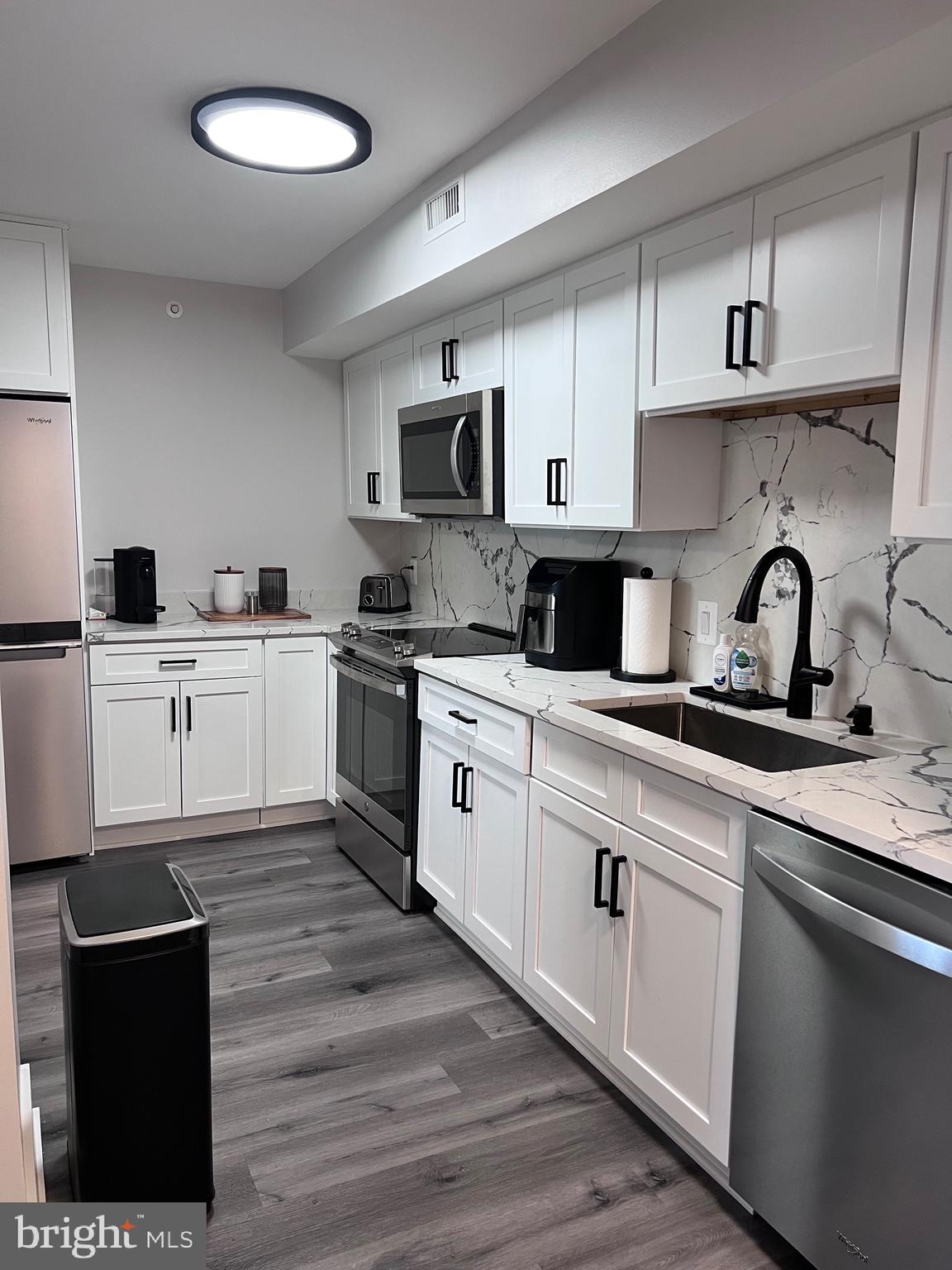 TYSONS CORNER - Residential Lease