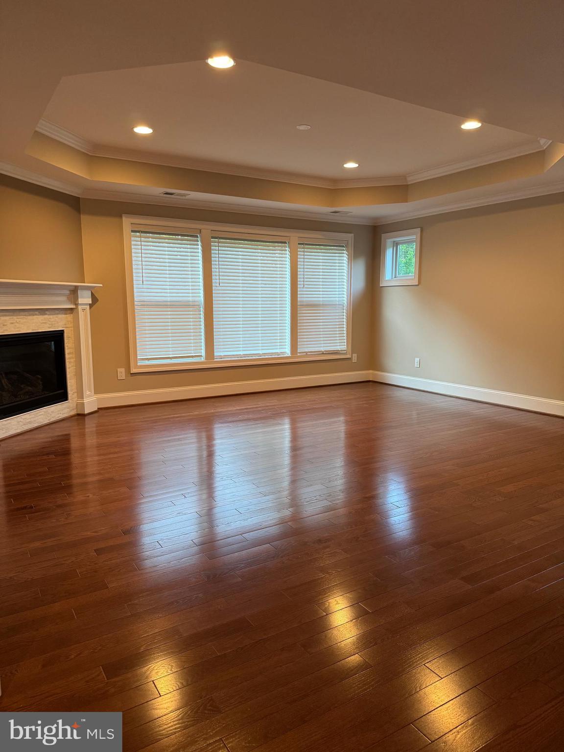 HOLMES RUN HEIGHTS - Residential Lease