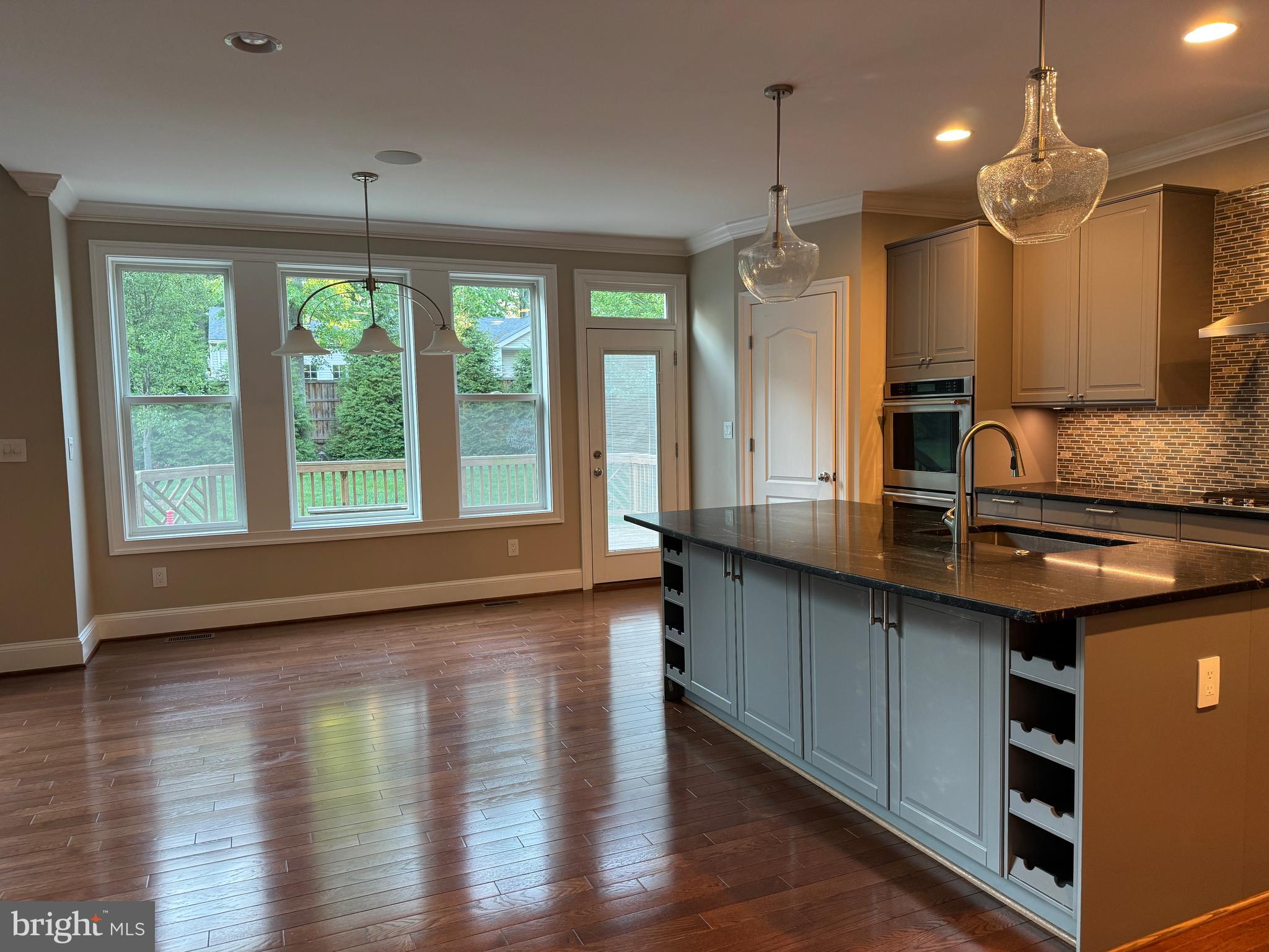 HOLMES RUN HEIGHTS - Residential Lease