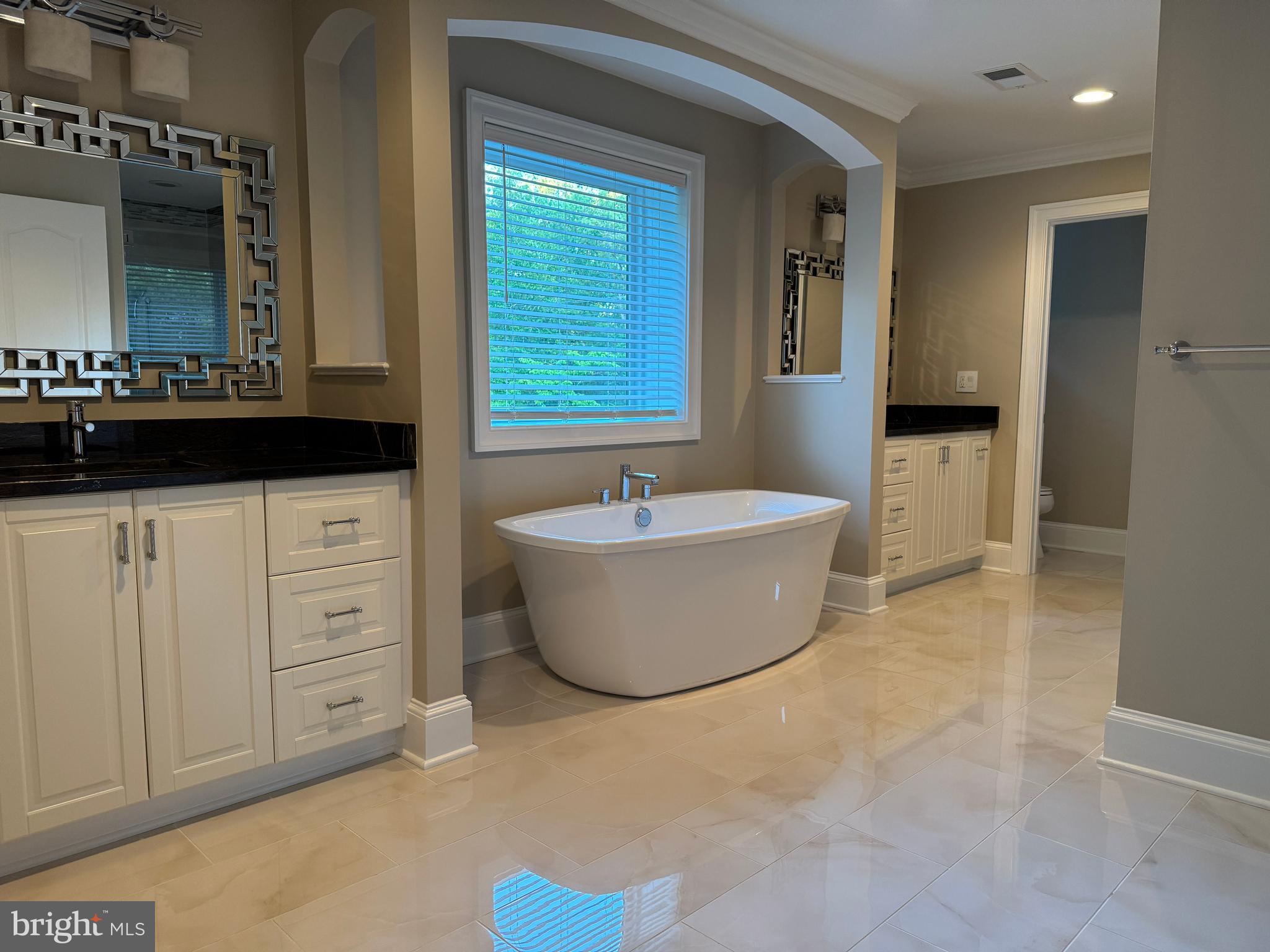 HOLMES RUN HEIGHTS - Residential Lease