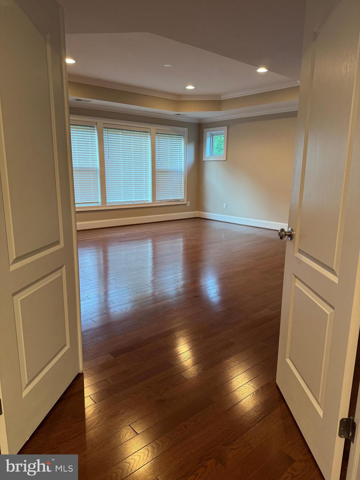 HOLMES RUN HEIGHTS - Residential Lease