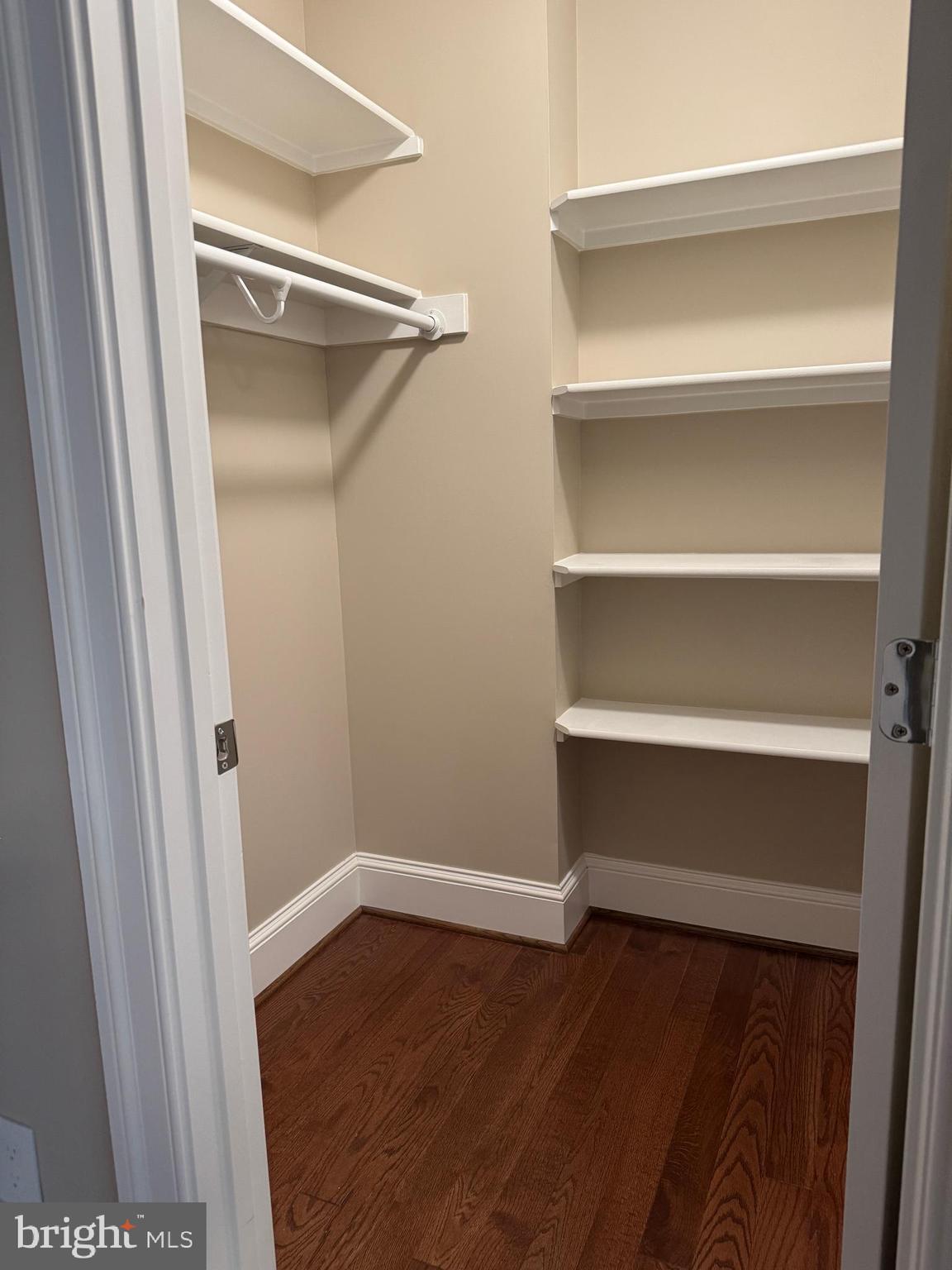 HOLMES RUN HEIGHTS - Residential Lease