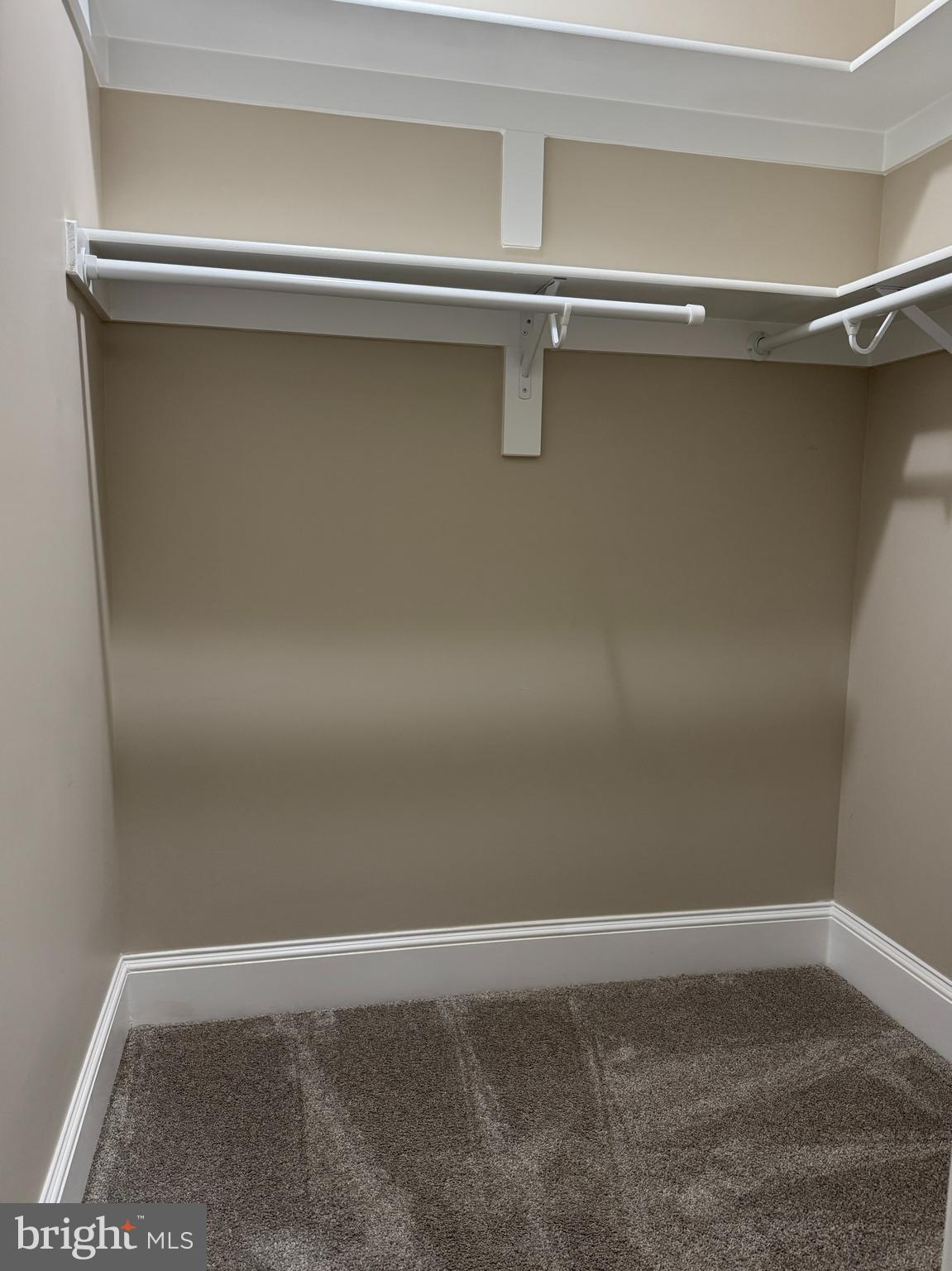 HOLMES RUN HEIGHTS - Residential Lease