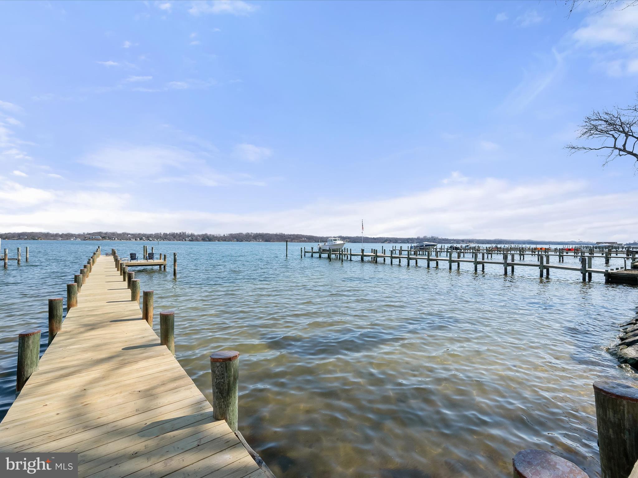LONG POINT ON THE SEVERN - Residential