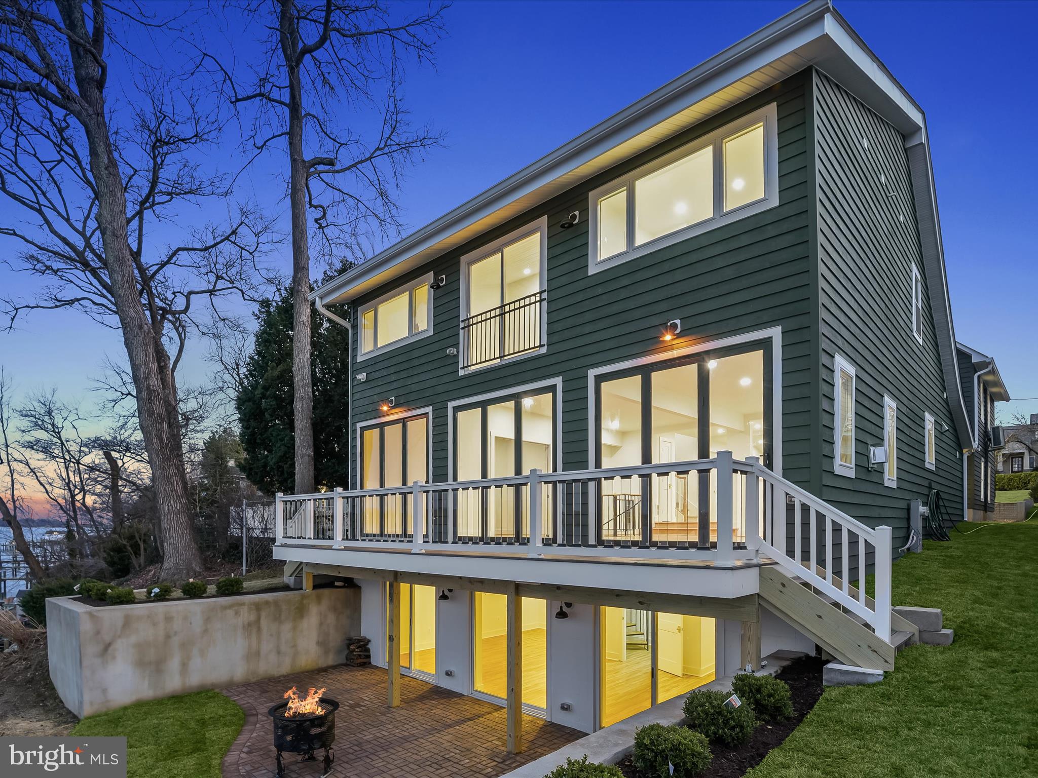 LONG POINT ON THE SEVERN - Residential