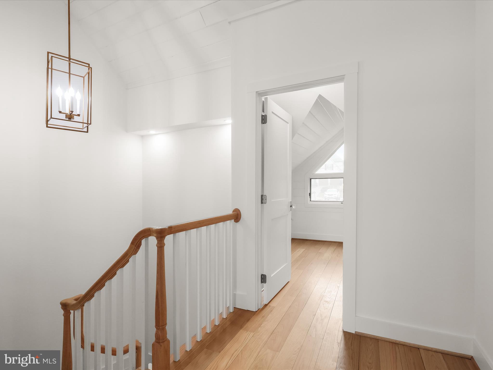 LONG POINT ON THE SEVERN - Residential