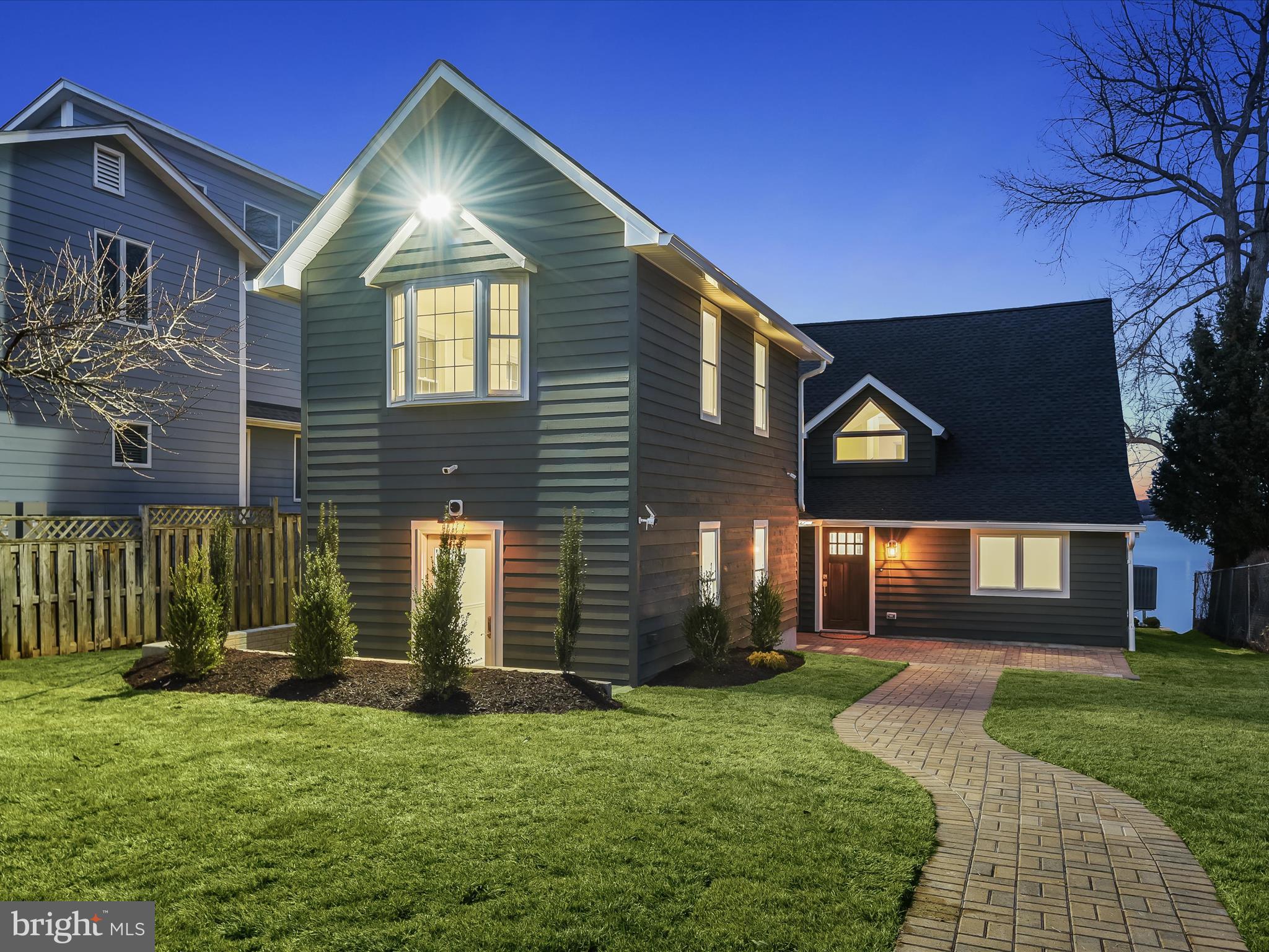 LONG POINT ON THE SEVERN - Residential