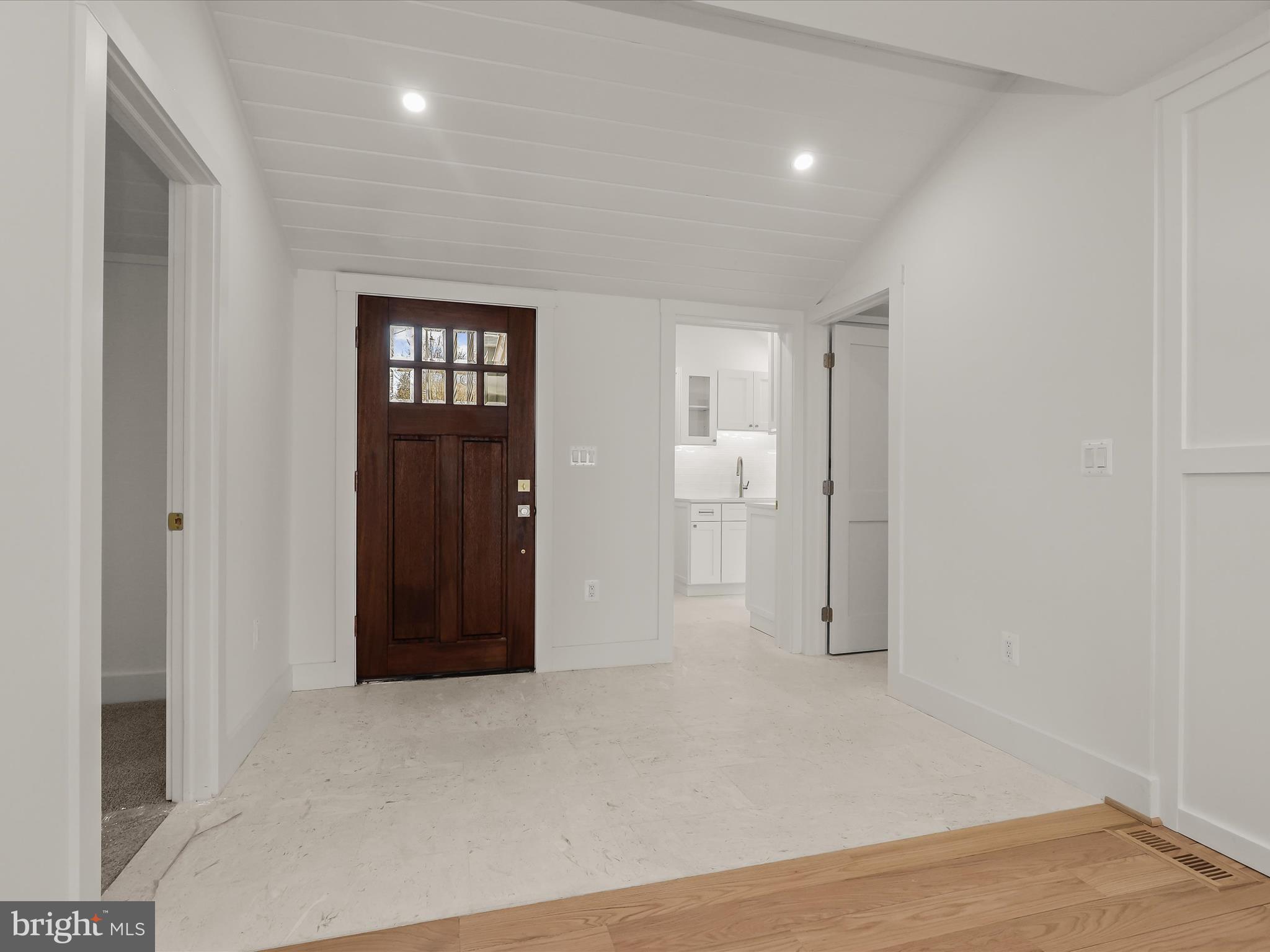 LONG POINT ON THE SEVERN - Residential