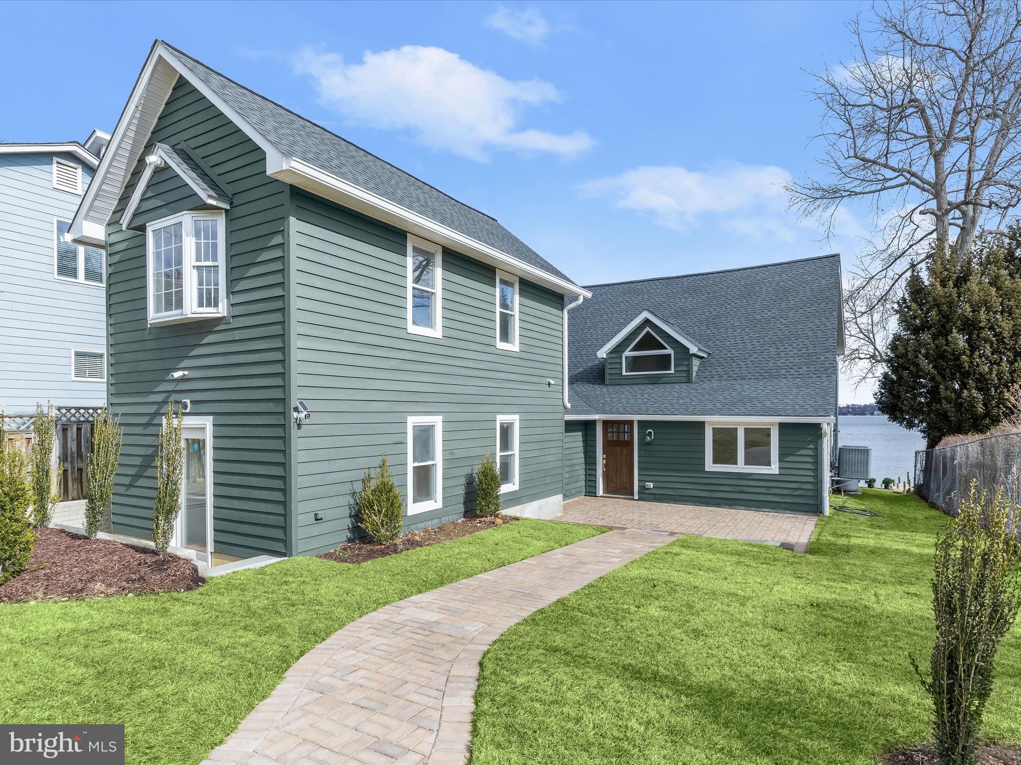 LONG POINT ON THE SEVERN - Residential