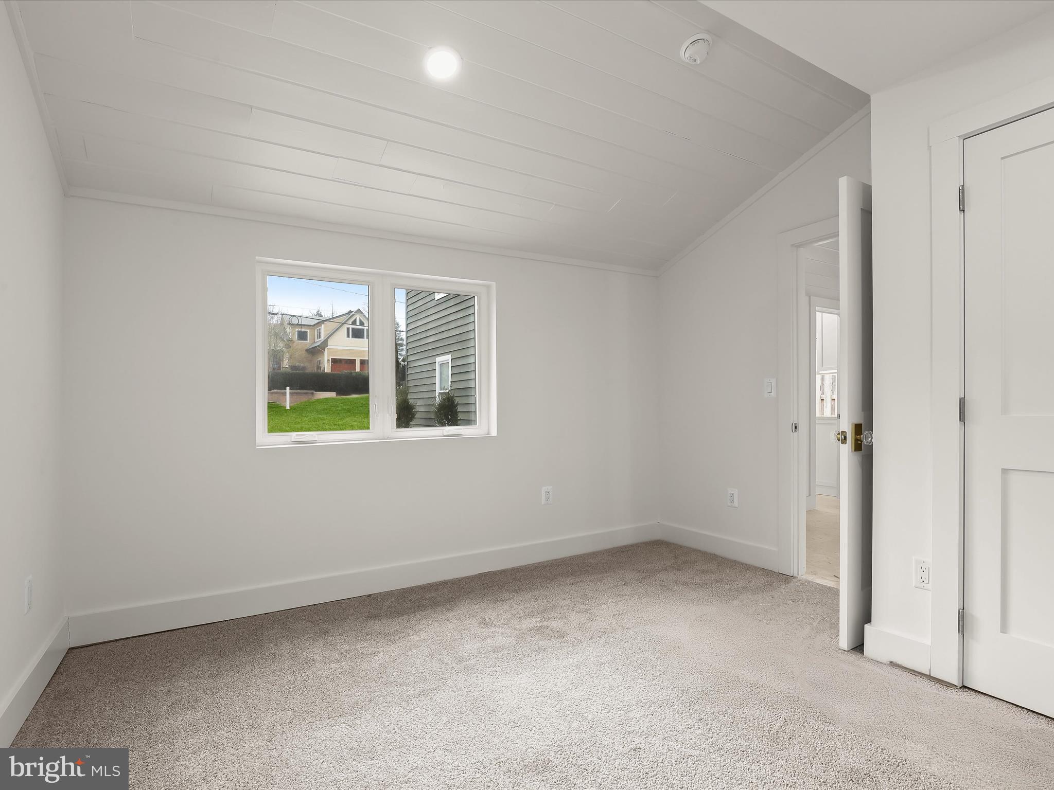 LONG POINT ON THE SEVERN - Residential