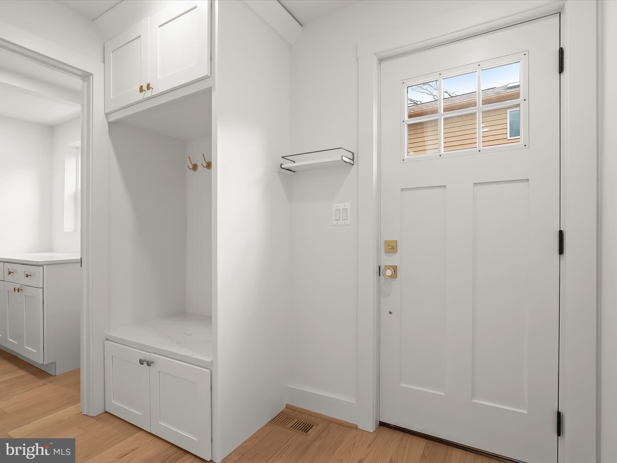 LONG POINT ON THE SEVERN - Residential