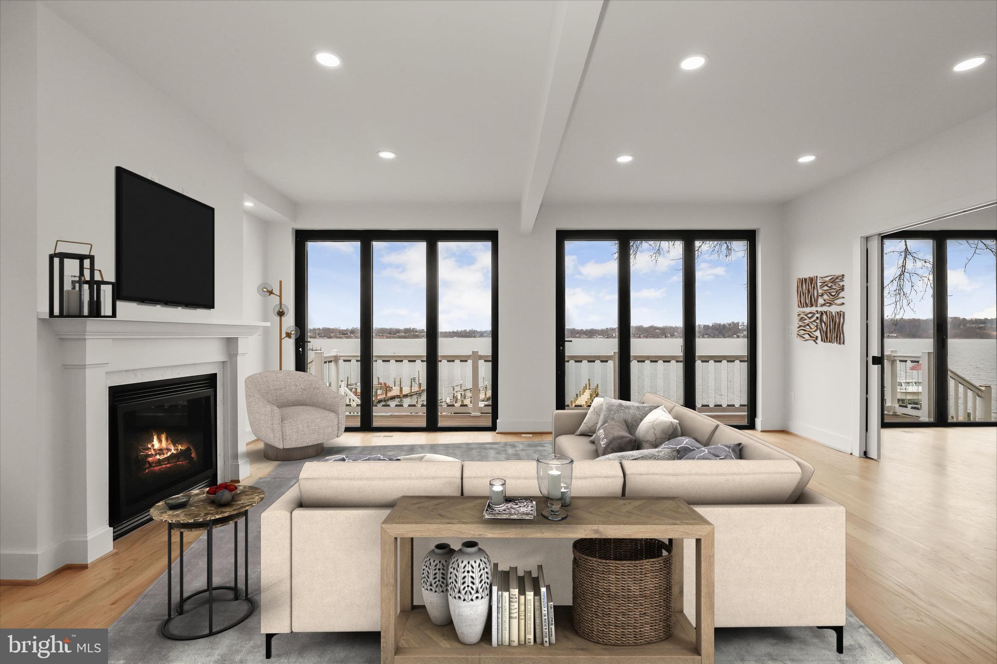 LONG POINT ON THE SEVERN - Residential