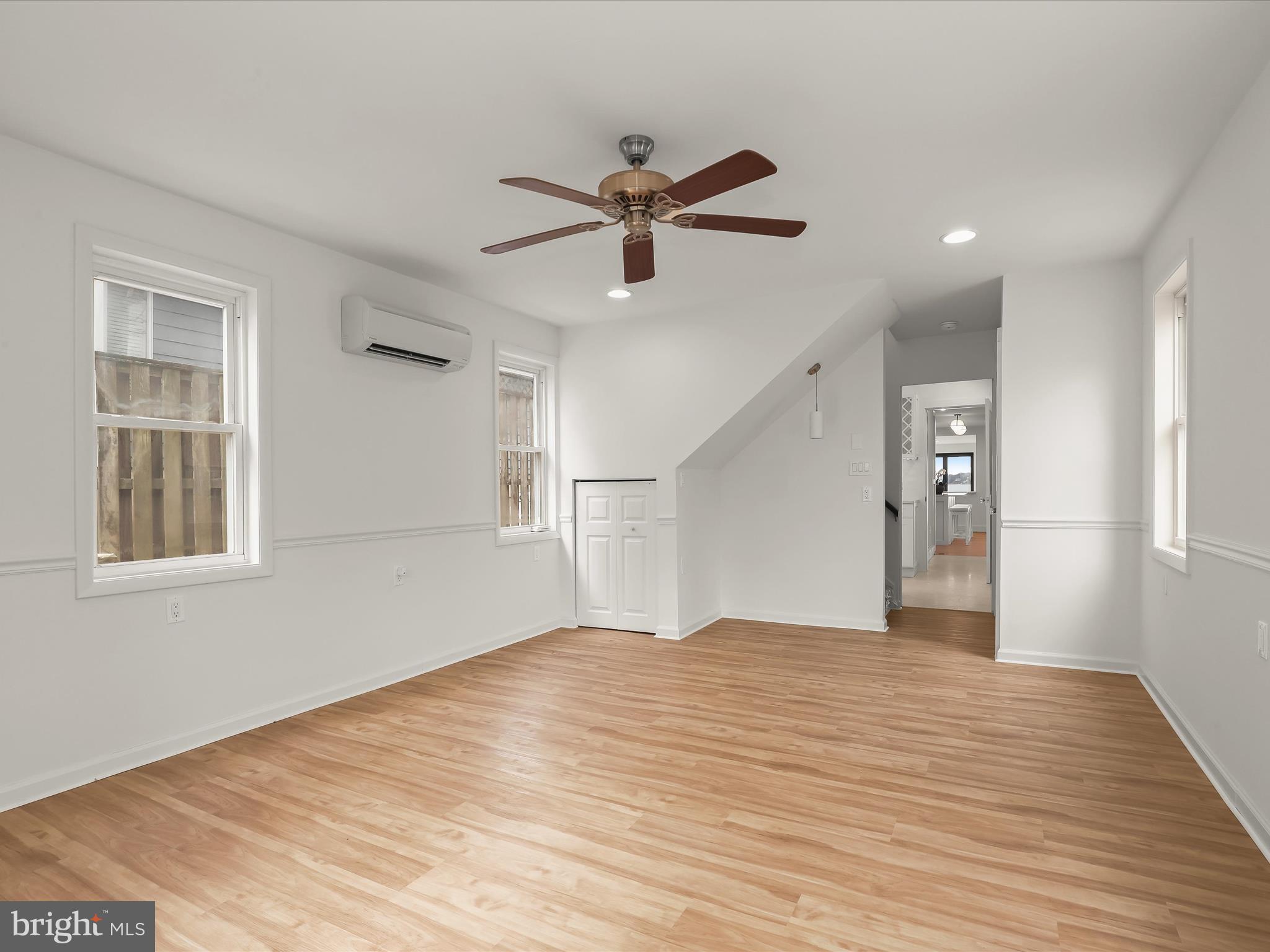 LONG POINT ON THE SEVERN - Residential