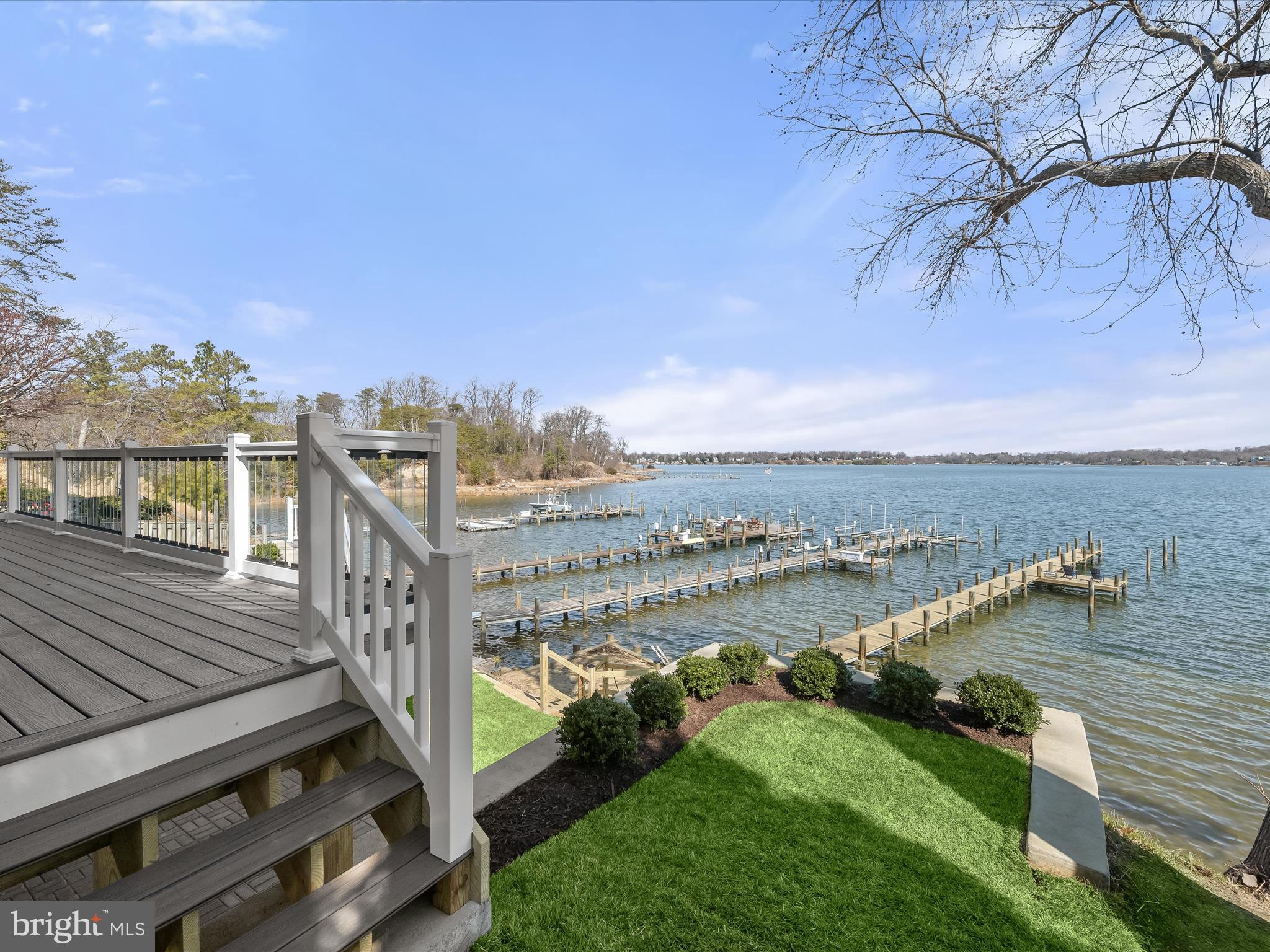 LONG POINT ON THE SEVERN - Residential