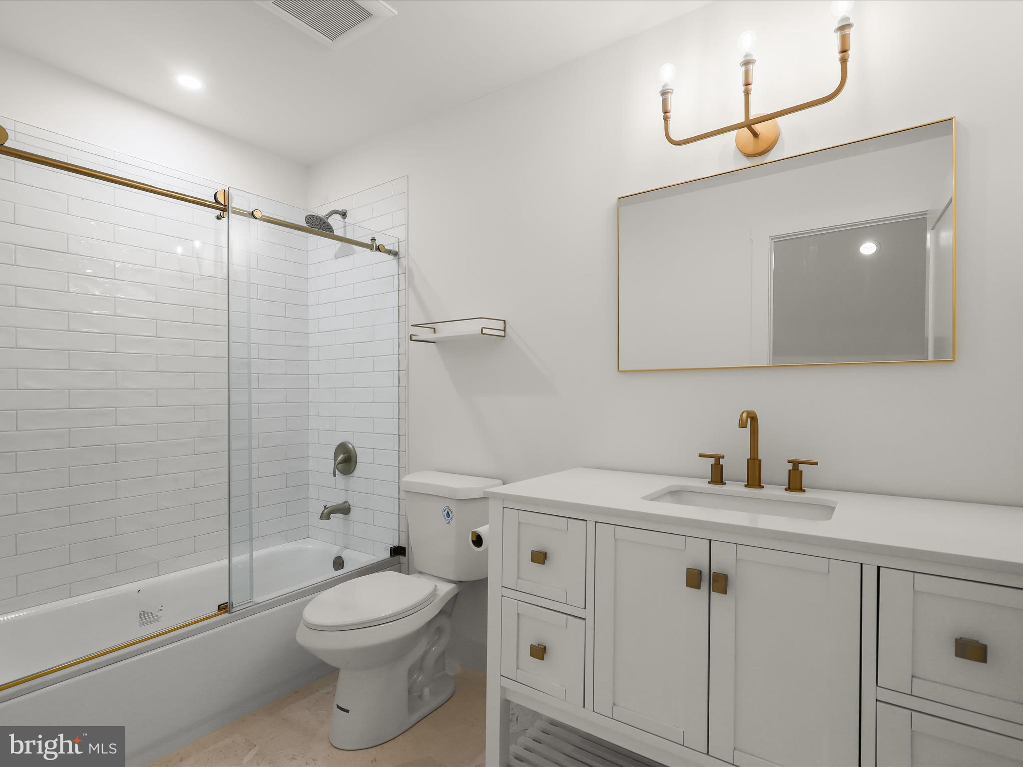 LONG POINT ON THE SEVERN - Residential