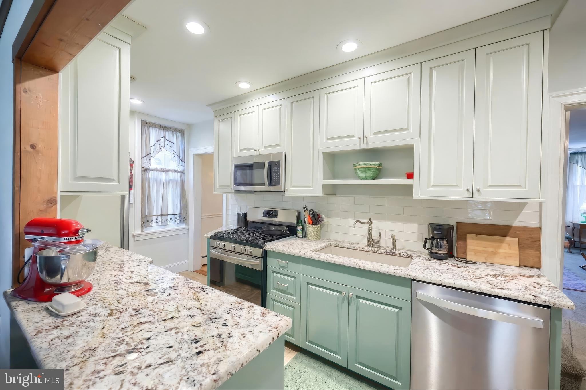 WINDSOR BORO - Residential