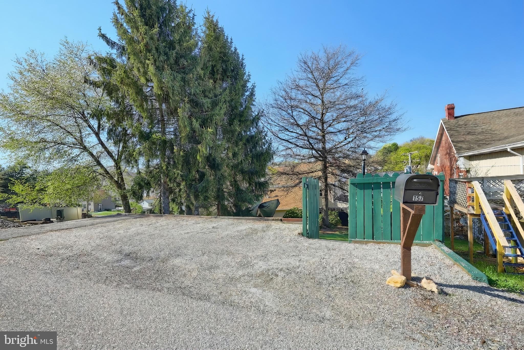 WINDSOR BORO - Residential