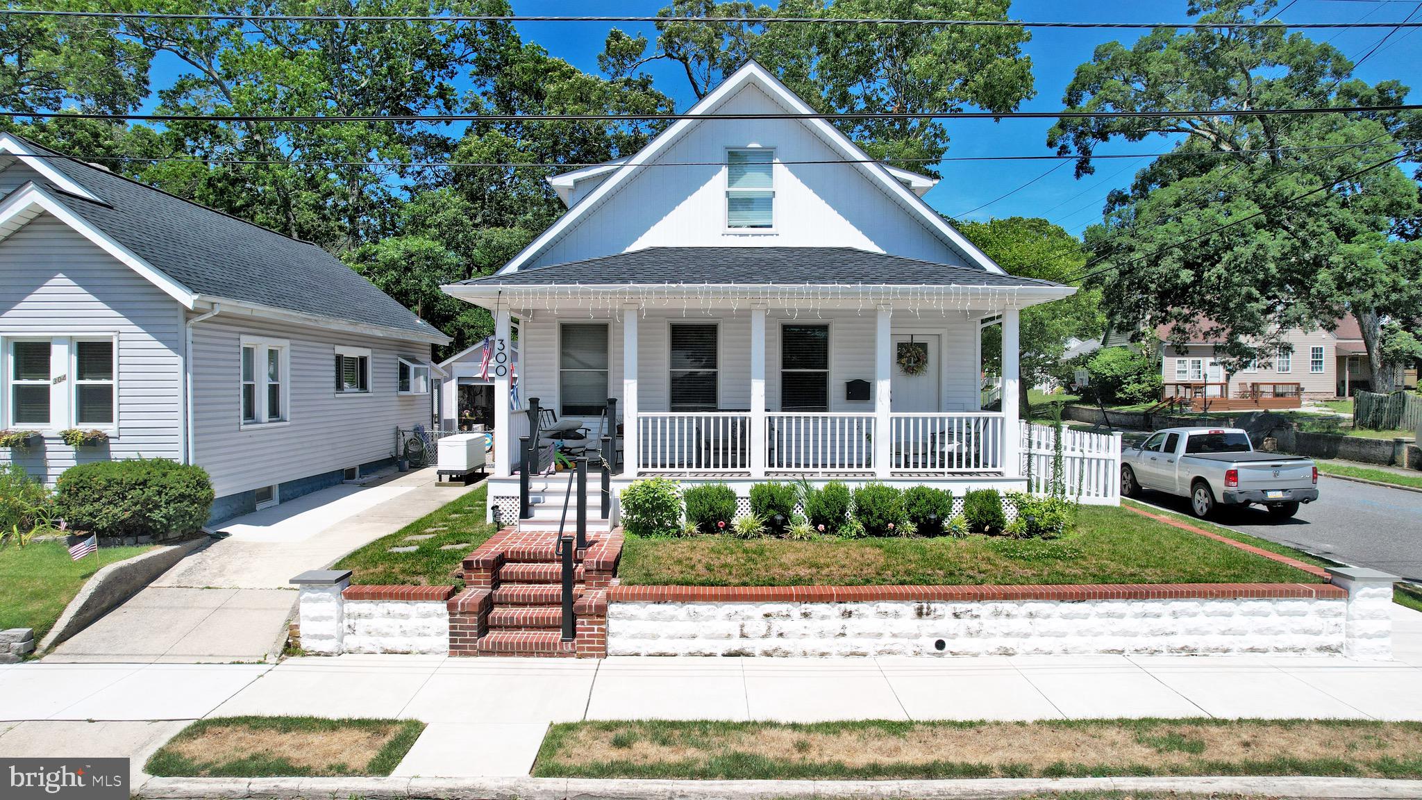300 DELAWARE AVE