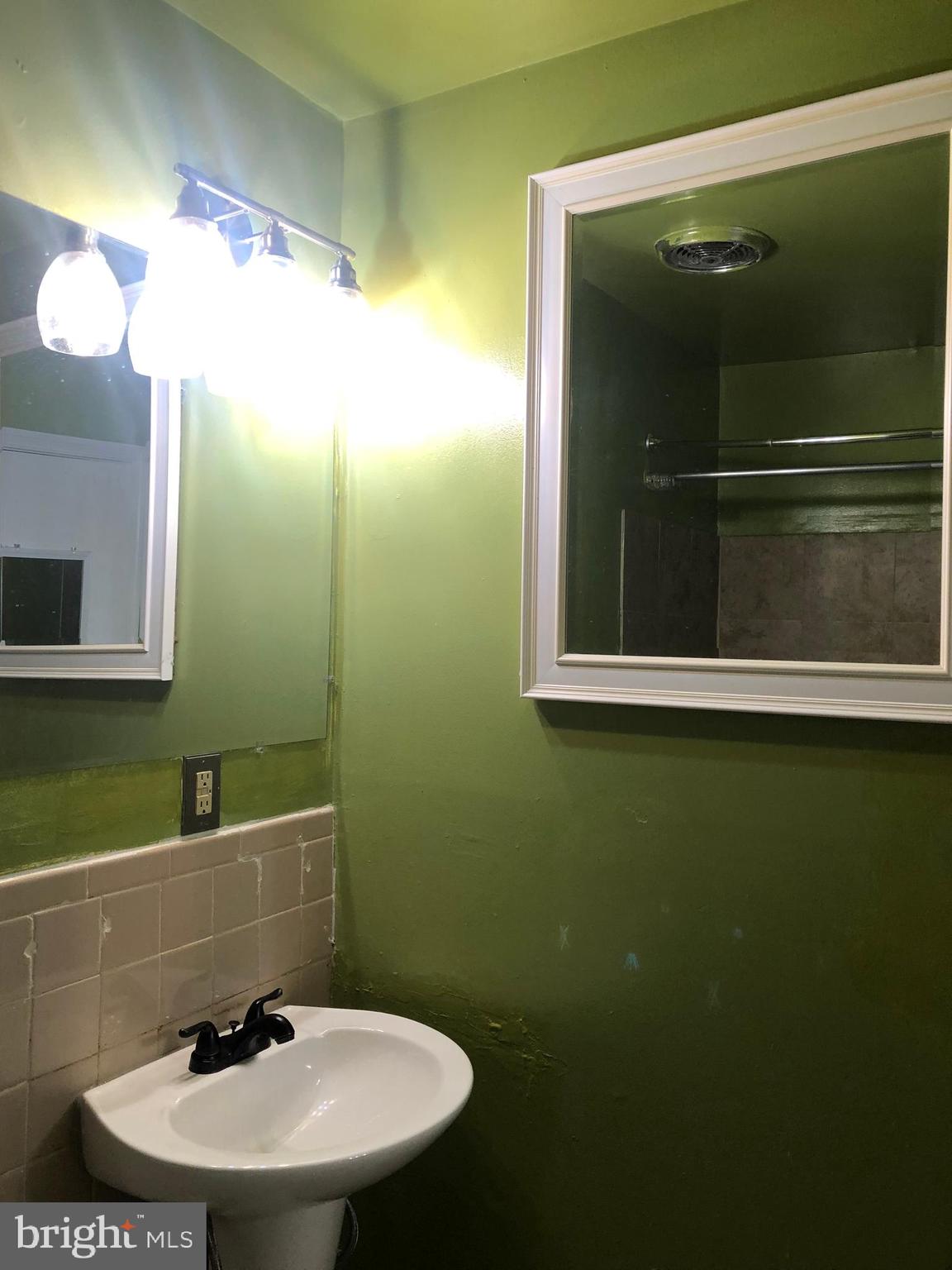 FRENCHMANS CREEK - Residential