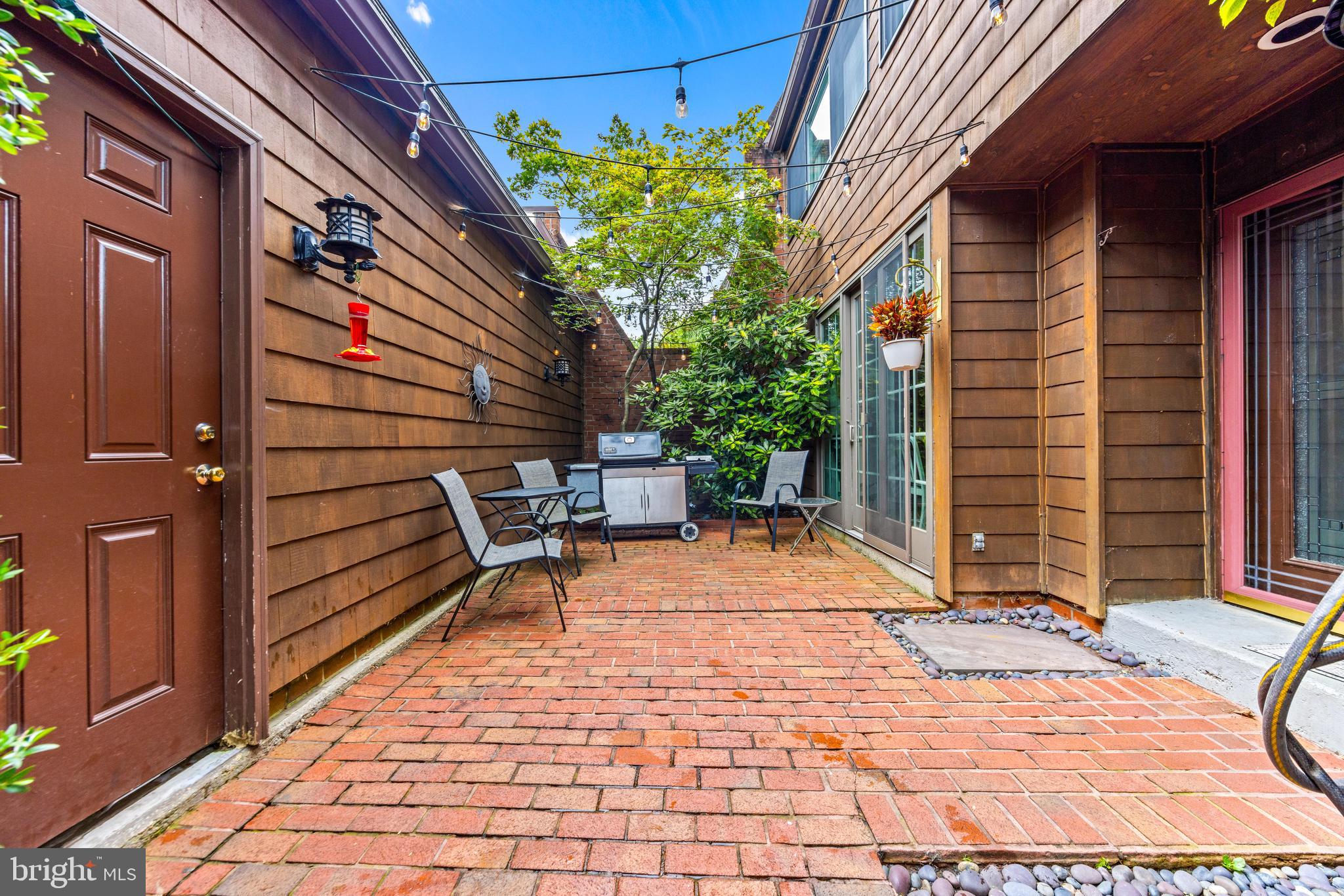 2 COLDWATER COURT
