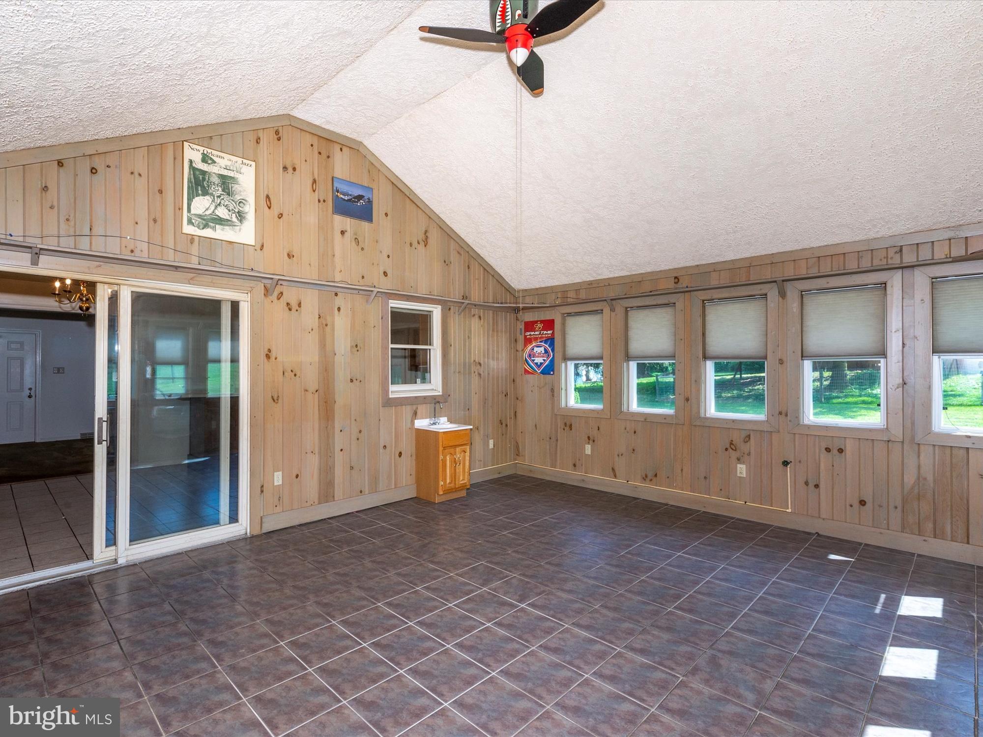 LITTLE BRITAIN TWP - Residential