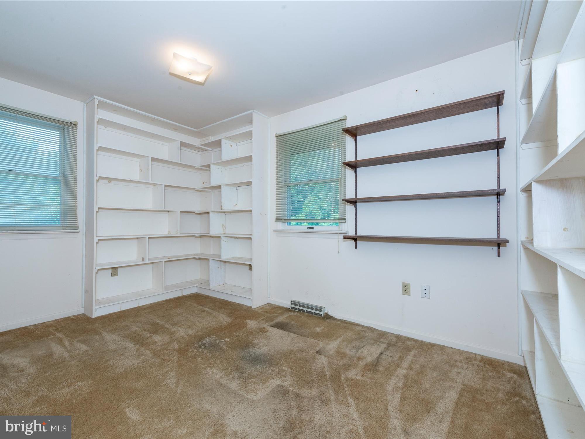 LITTLE BRITAIN TWP - Residential