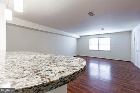 Condo For Rent - 430 N Patrick Street #2<br/> ALEXANDRIA, VA 22314