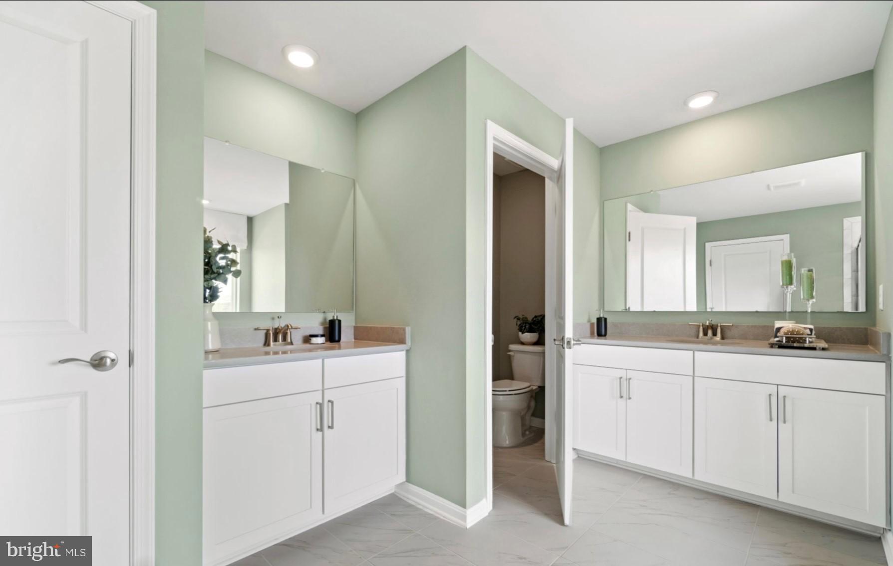 RIVERS BLUFF - Residential