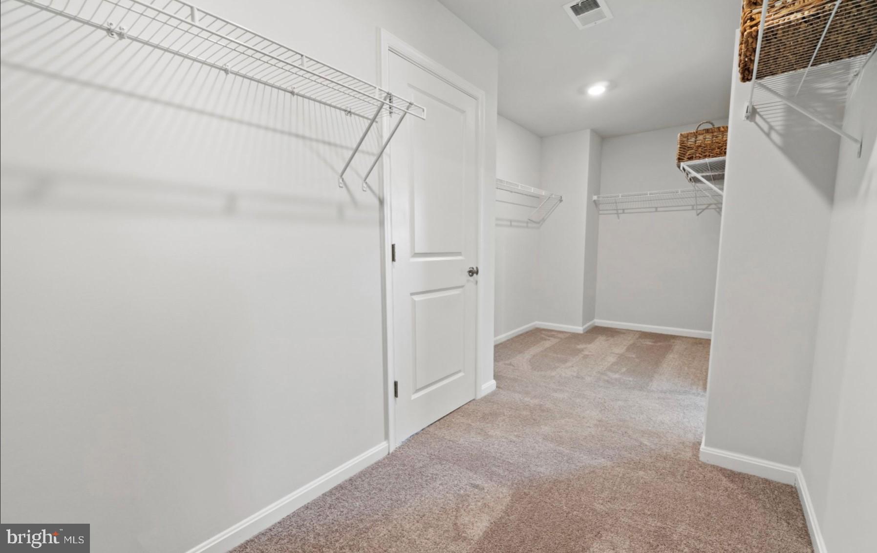 RIVERS BLUFF - Residential