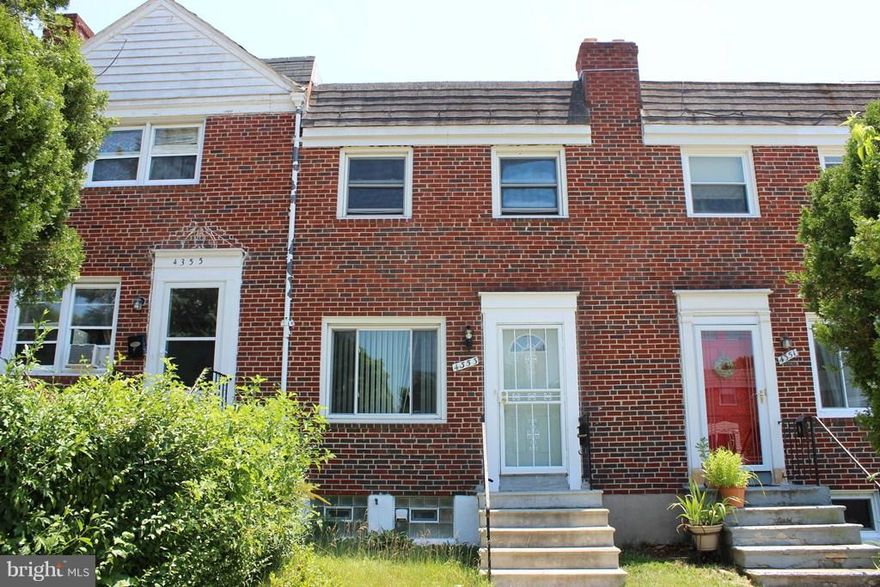 Beautiful brick townhome in Baltimore! Offering 3 huge carpeted bedrooms with ample closet space, 2 full baths, gorgeous hardwood floors and a fenced in backyard. Conveniently located near 95, with a quick drive to downtown Baltimore. Come see for yourself!