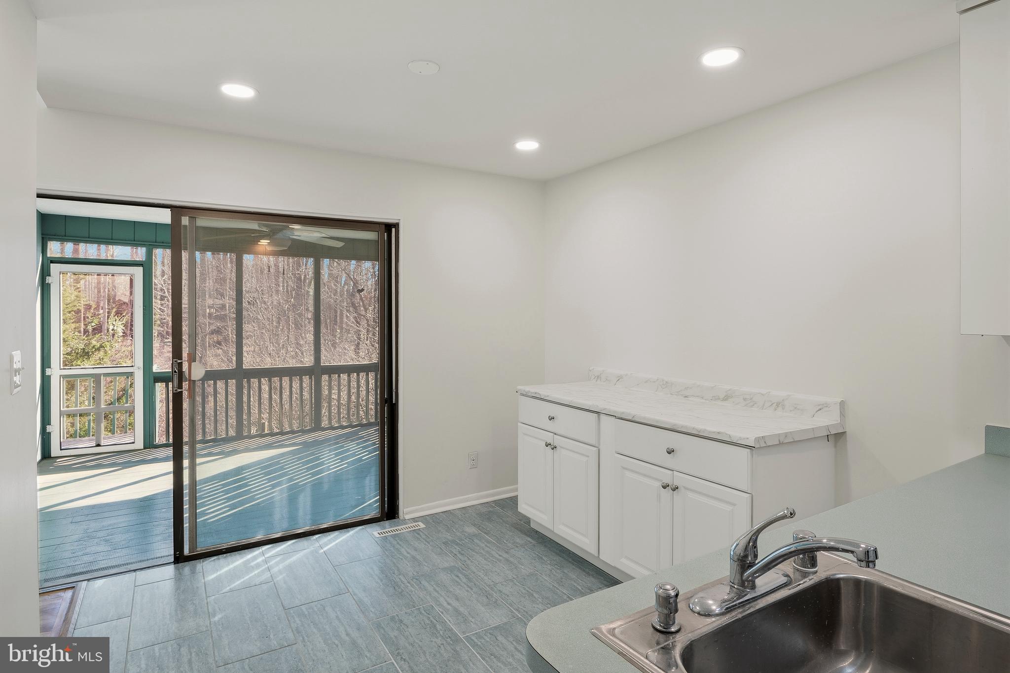 SWANSFIELD - Residential